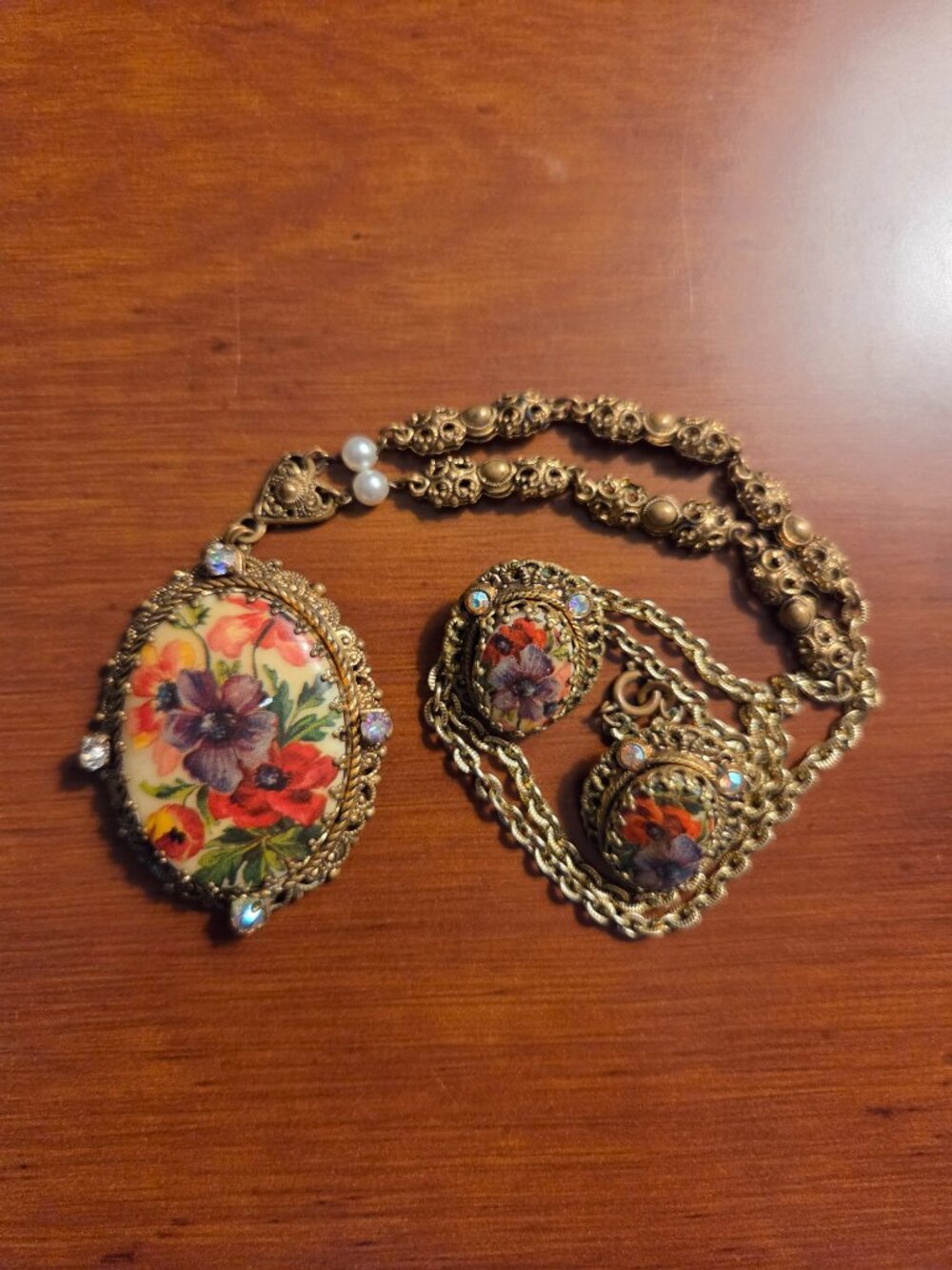 VTG Victorian Floral Filagree Necklace & Earrings Set Rhinestone Western Germany